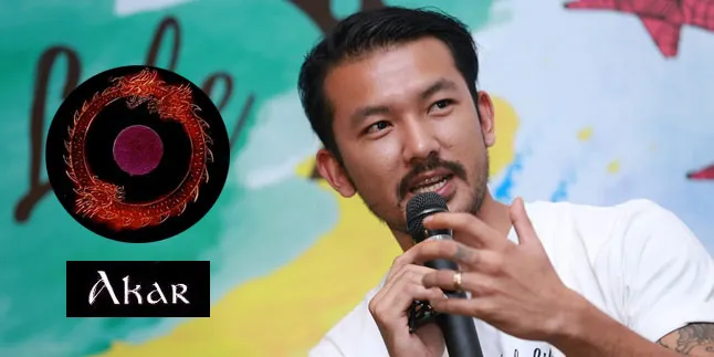 Rio Dewanto Buka-Bukaan Bakal Produseri Film 'SUPERNOVA AKAR' Rio Dewanto Buka-Bukaan Bakal Produseri Film 'SUPERNOVA AKAR'