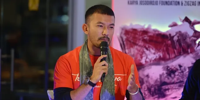 Rio Dewanto: Pahlawan Nggak Harus Duduk di Bangku Parlemen