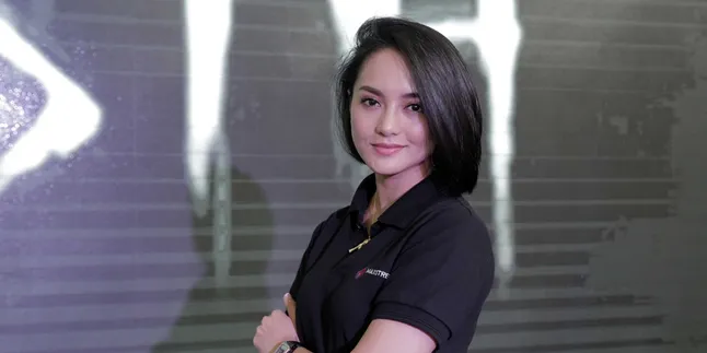 Ririn Ekawati Diprotes Anak Karena Potong Rambut Pendek