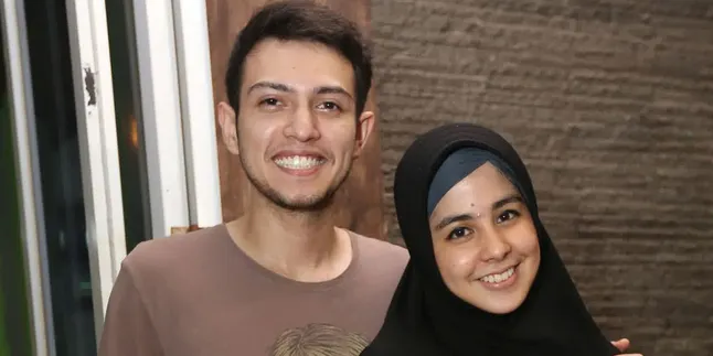 Risty Tagor Tak Lepaskan Sepenuhnya Anak ke Pengasuh Risty Tagor Tak Lepaskan Sepenuhnya Anak ke Pengasuh