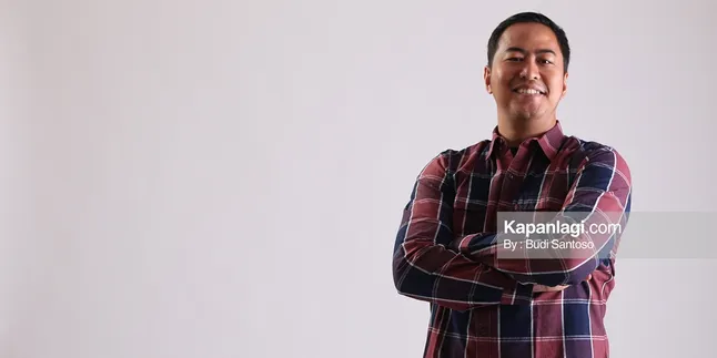Ritual Pandji Sebelum Naik Panggung Untuk Hilangkan Groginya Ritual Pandji Sebelum Naik Panggung Untuk Hilangkan Groginya