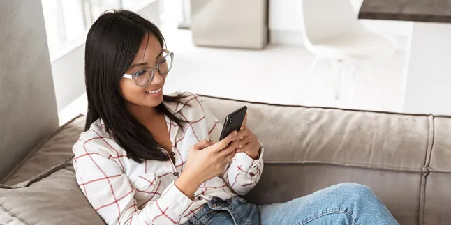 Ritual Setelah Gajian di Awal Bulan, Kirim Uang Jangan Sampai Kena Drama Pending!