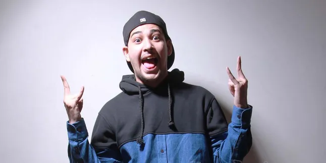 Riza Shahab Tetap Cinta India Meski Pacar Tak Suka