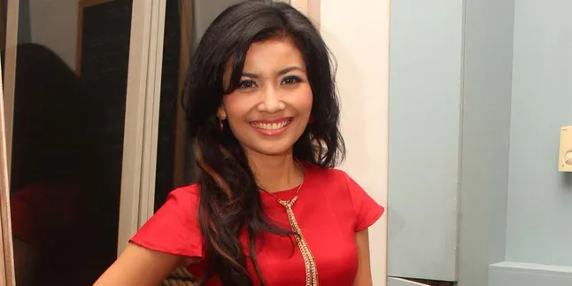 Rizma Simbolon Rasakan 'Kuasa Tuhan' Natal Tahun Lalu Rizma Simbolon Rasakan 'Kuasa Tuhan' Natal Tahun Lalu