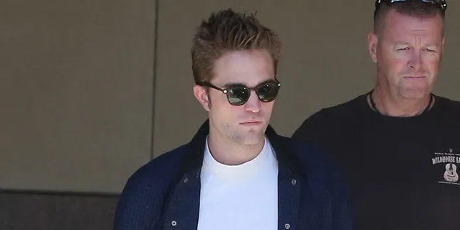 Robert Pattinson Ketahuan Pakai Narkoba? Robert Pattinson Ketahuan Pakai Narkoba?