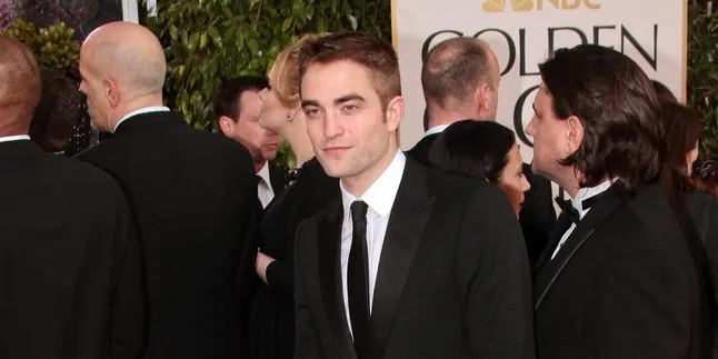 Robert Pattinson Sudah Punya Pacar Baru?