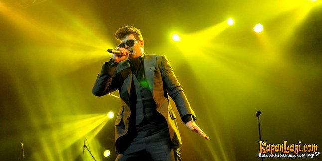 Robin Thicke Gunakan Nama Mantan Istri Untuk Judul Album