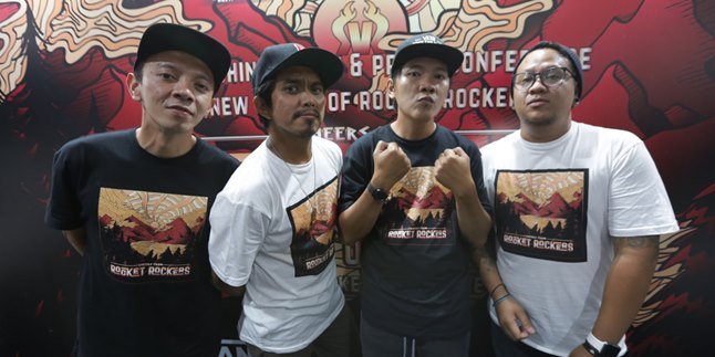 Rocket Rockers Berbagi Cerita Lagu Hits Lewat Buku