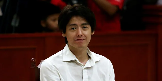 Roger Danuarta Divonis Jalani Rehabilitasi Roger Danuarta Divonis Jalani Rehabilitasi