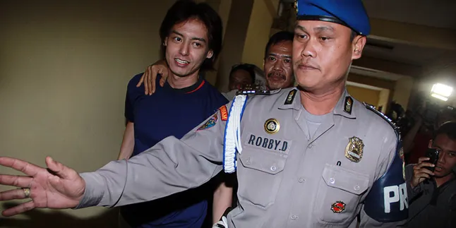 Roger Danuarta Menyesal, Keluarga Terus Perhatikan Kondisi Roger Danuarta Menyesal, Keluarga Terus Perhatikan Kondisi