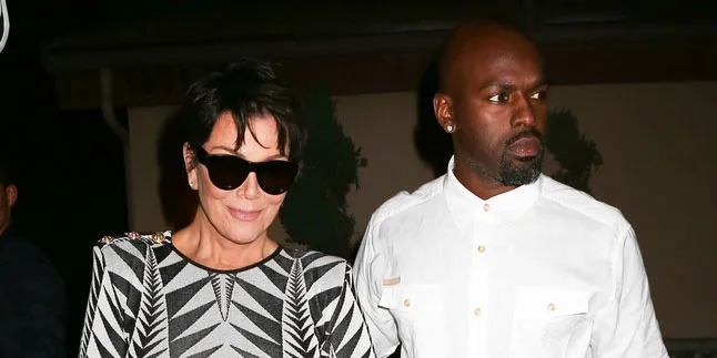 Romantis! Kris Jenner dan Pacarnya Liburan Naik Yacht Mewah