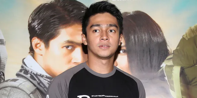 'ROMEO+RINJANI' Bikin Kaki Deva Mahenra Mati Rasa Selama 5 Hari 'ROMEO+RINJANI' Bikin Kaki Deva Mahenra Mati Rasa Selama 5 Hari