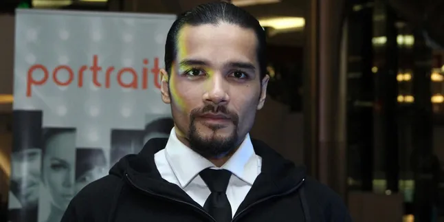 Romy Rafael: Menjalin Hubungan Itu Nggak Bisa Kaku Romy Rafael: Menjalin Hubungan Itu Nggak Bisa Kaku