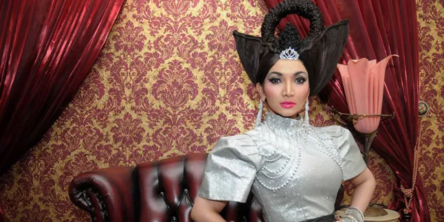 Roro Fitria Ikut Hadiri Malam Midodareni Gibran-Selvi di Solo
