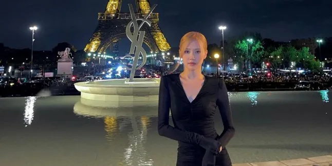 Hadiri Acara YSL Paris Fashion Week, Rose BLACKPINK Jadi Cewek Mamba