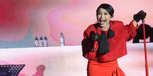 Rossa 'Kekeuh' Tutupi Sosok Pacar
