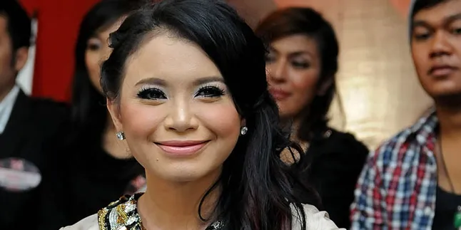 Rossa Tak Yakin Peserta X FACTOR Amatiran