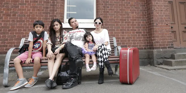 Rumah Tangga Ahmad Dhani - Mulan Jameela di Ujung Tanduk?