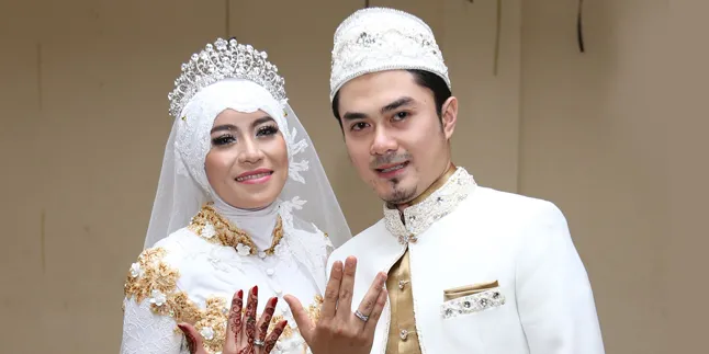 Rumah Tangga Cinta Penelope Retak Gara-Gara Batu Akik?