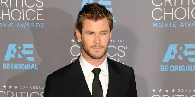 Rumah Tangga Dikabarkan Retak, Ini Tanggapan Chris Hemsworth Rumah Tangga Dikabarkan Retak, Ini Tanggapan Chris Hemsworth