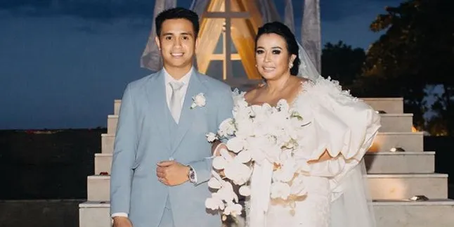 Rumah Tangga Jennifer Ipel dan Arjun Perwira Diisukan Retak, Berawal dari Ngaku Bosan Sampai Saling Berkata Kasar Rumah Tangga Jennifer Ipel dan Arjun Perwira Diisukan Retak, Berawal dari Ngaku Bosan Sampai Saling Berkata Kasar