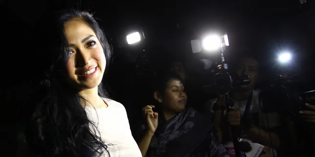 Rumah Tangga Jessica Iskandar di Ujung Tanduk, Nasib Baby El?