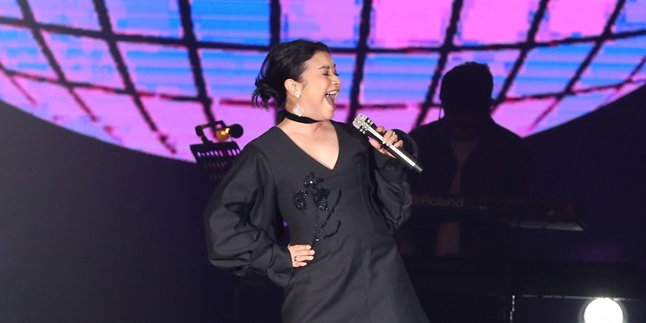 Ruth Sahanaya Sukses Bawa Pengunjung Lintas Generasi Bernostalgia Di BNI Java Jazz Festival 2024 Hari Pertama