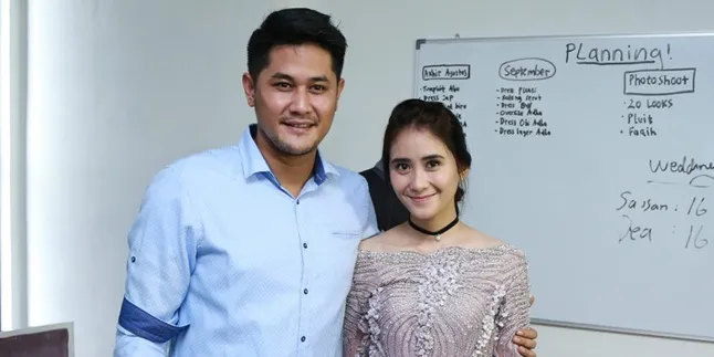 Ryana Dea - Puadin Redi Kerja Sekaligus Pre Wedding di Hong Kong