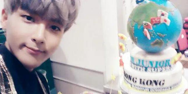 Ryeowook SuJu Rayakan Ultah ke-26 Bareng ELF Sedunia