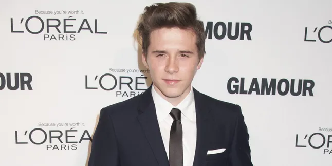 Saat Brooklyn & Romeo Beckham Adu Ganteng, Siapa Pilihanmu?
