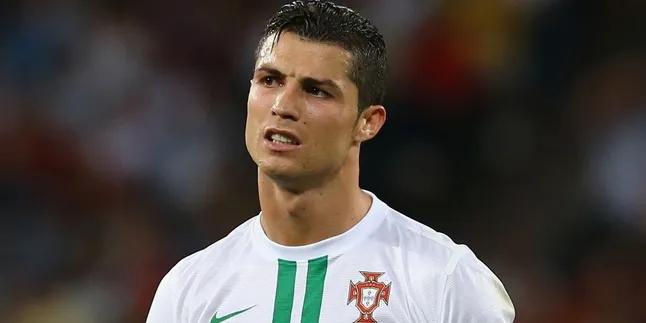 Saat Cristiano Ronaldo Bukan Lagi Pria Idaman Wanita Saat Cristiano Ronaldo Bukan Lagi Pria Idaman Wanita