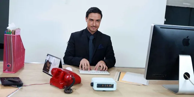 Saat Hamish Daud Balik Kerja Lagi Pasca Menikah, Bicara Tentang Klenik