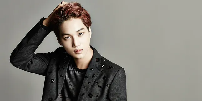 Saat Kai EXO Goda Fans Dengan Tatapan & Senyuman 'Mematikan'