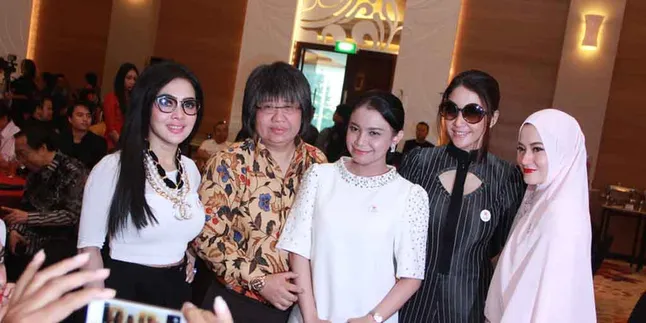 Saat Maia Estianty dan Syahrini Ngaku Jelek, Pilih Mana?