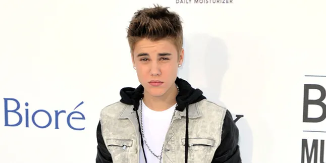 Saat Selena Mesra Dengan Pria Baru, Justin Bieber Malah...