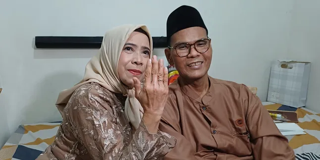 Official! Fahmi Bo Officially Remarries His Ex-Wife in a Rental
