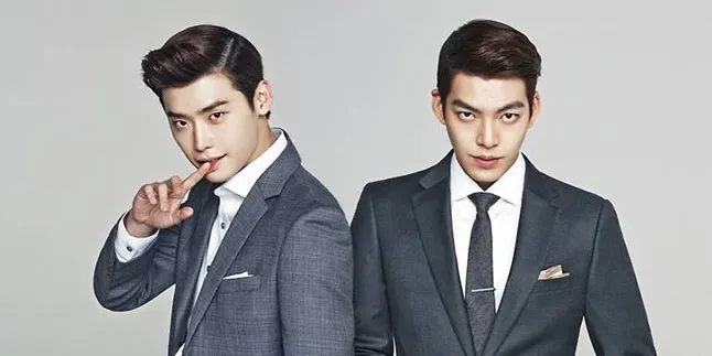 Sahabat Baik, Ini Pujian Kim Woo Bin Soal Penampilan Lee Jong Suk Sahabat Baik, Ini Pujian Kim Woo Bin Soal Penampilan Lee Jong Suk