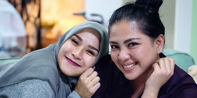 Sahabat Baik, Zaskia Adya Mecca dan Vitta Saling Lempar Pujian