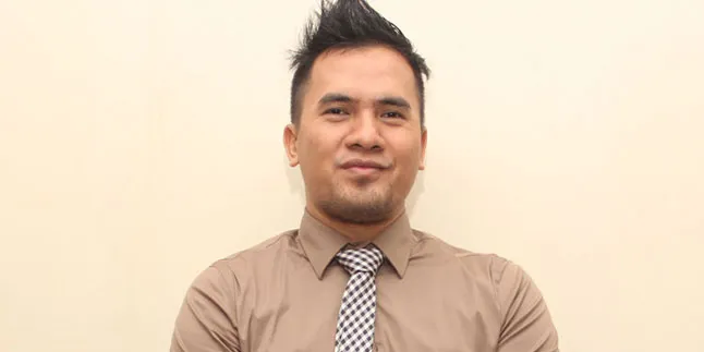 Saipul Jamiell Beri Kado Spesial Indah Sari