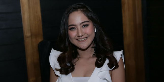 Salshabilla Adriani Ungkap Pengalaman Pacaran LDR Lewat 'Jangan Pergi'