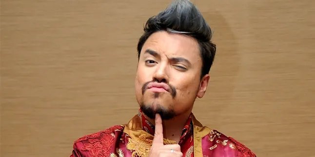 Sam Brodie Terbang Lintas Benua Demi Premiere Film