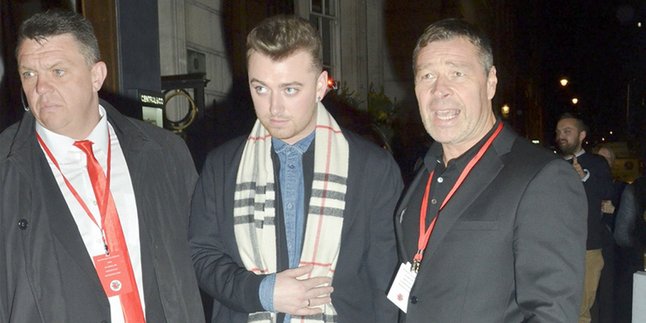 Sam Smith Batalkan Tur Australia, Ada Apa?