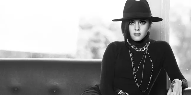 Sama Cantik, Cinta Ramlan Tak Ingin Dompleng Nama Olla Ramlan