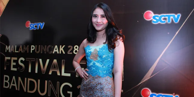 Sama-Sama Sibuk, Ryana Dea Sering Ditinggal Puadin Redi Syuting Sama-Sama Sibuk, Ryana Dea Sering Ditinggal Puadin Redi Syuting