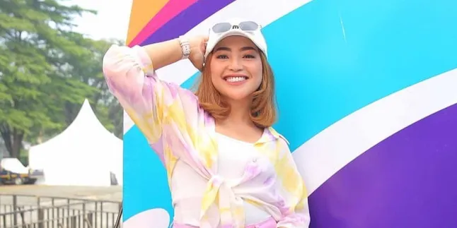 Sambil Menangis, Mpok Alpa Kepingin Berhenti Jadi Artis