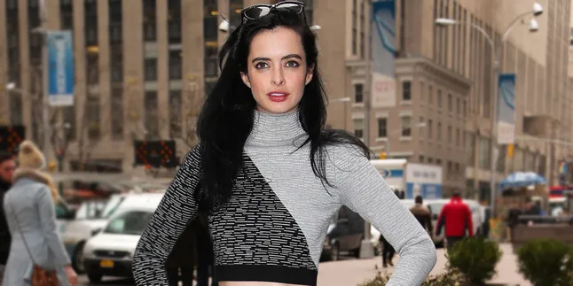 Sambut Halloween, Artis Cantik Ini Jadi Zombie & Tak Dikenali