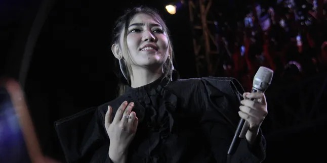 Sambut Tahun 2019, Ini Resolusi Yang Diharapkan Oleh Via Vallen Bisa Terwujud