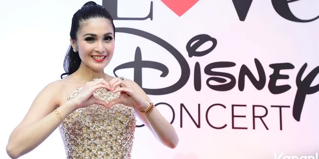 Sambut Tahun Baru 2016, Sandra Dewi Bakal Liburan ke Jepang