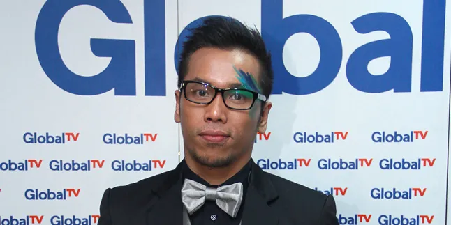 Sammy Simorangkir Dekat Dengan Wanita Malaysia? Sammy Simorangkir Dekat Dengan Wanita Malaysia?
