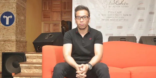 Sammy Simorangkir Jadi Bartender di Klip Terbaru